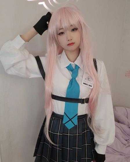 黑丝美腿格外诱人！清纯系韩妹Coser“luppicos”赏