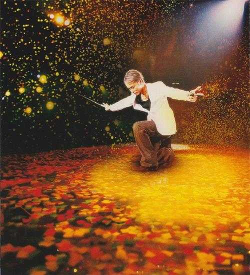 李克勤.2002-情情塔塔演唱会2CD(2023环球红馆40复刻系列)【环球】【WAV+CUE】